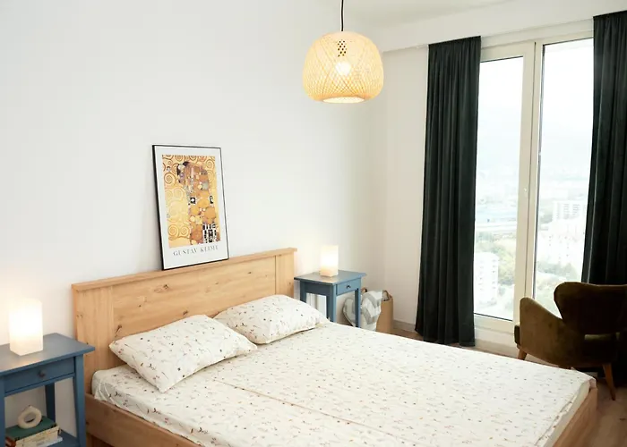 Sky Panoramic 23rd Floor & Parking Апартаменти