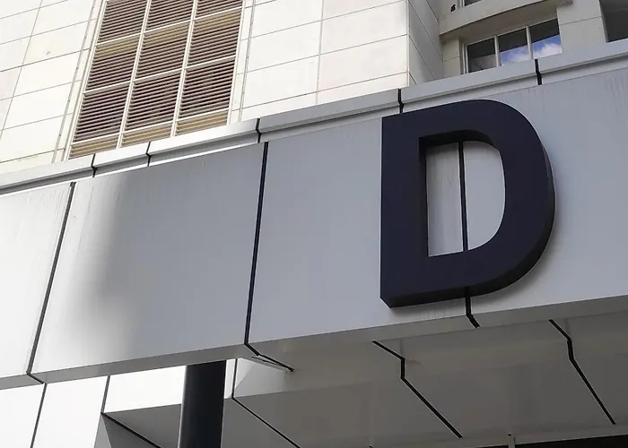 Sky Panoramic 23rd Floor & Parking Скоп'є