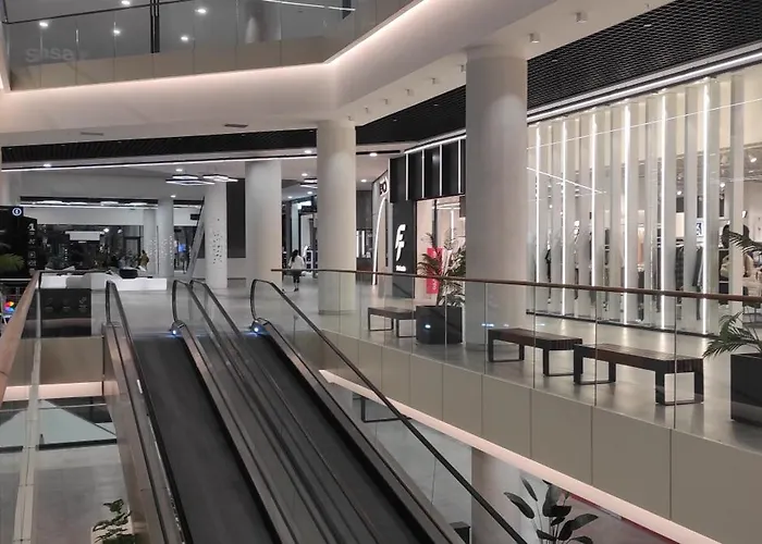 Sky Panoramic 23rd Floor & Parking Апартаменти