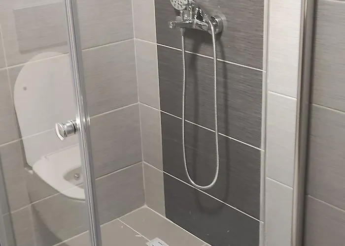 Sky Panoramic 23rd Floor & Parking Апартаменти Скоп'є