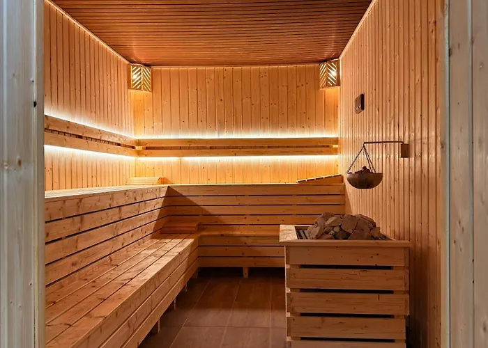 Sky Panoramic 23rd Floor & Parking Скоп'є